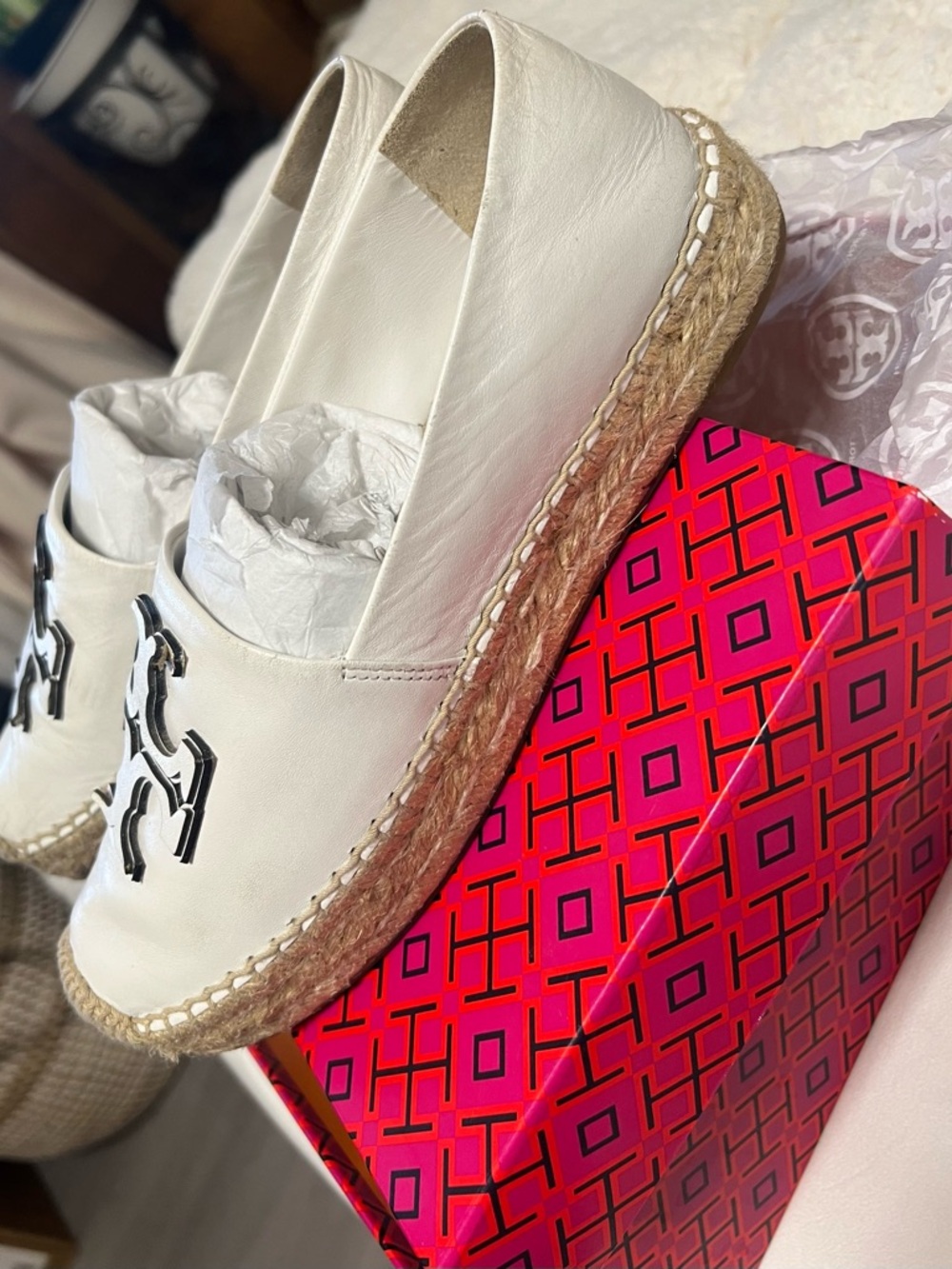 Tory Burch White Leather Espadrille Platform Slip-On in excellent condition!